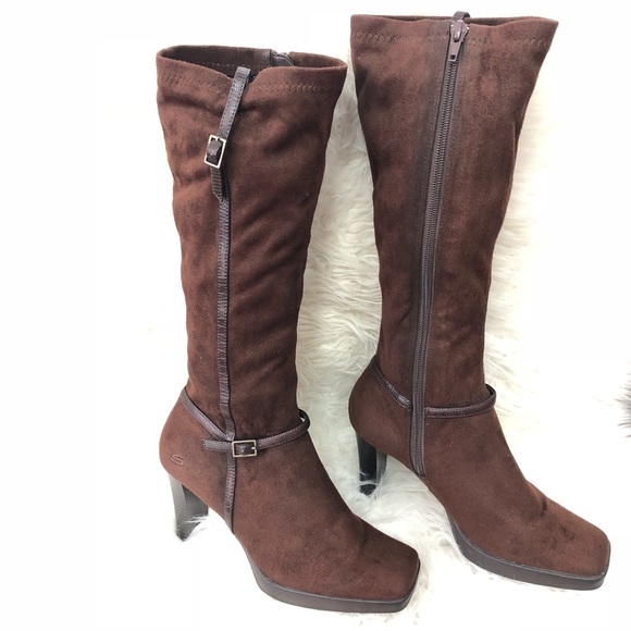 Skechers Shoes - Sketchers zip up high boots